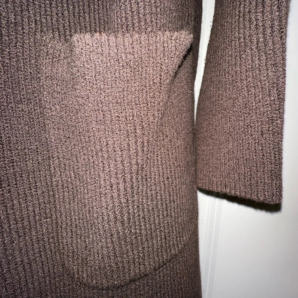 Max Studio rich brown textured knit wrap - Picture 10 of 12